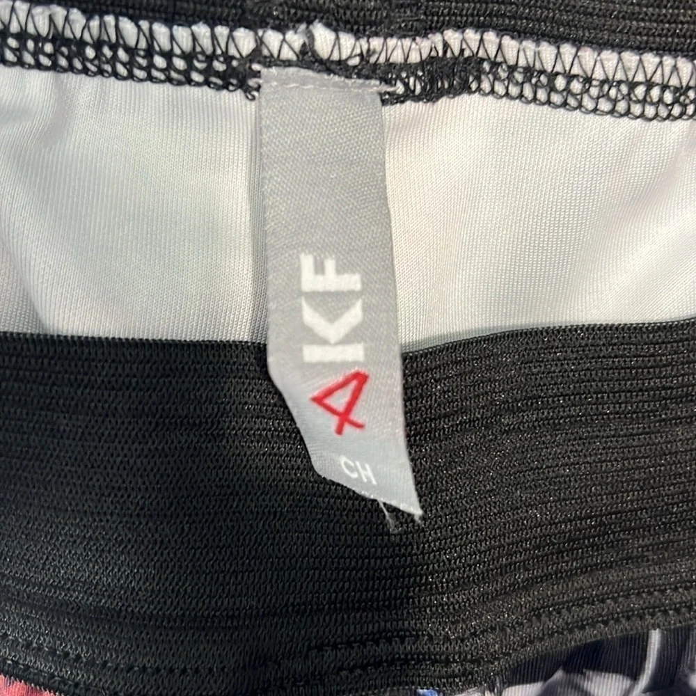 KF size 4 floral pants very cute   A314 - Picture 3 of 3